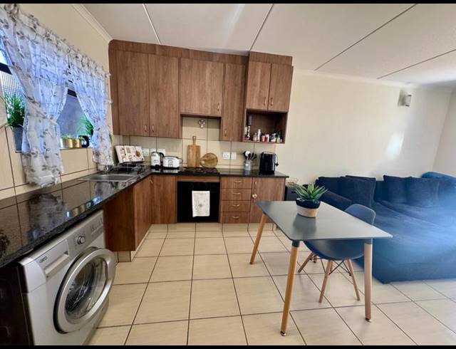 1 BEDROOM APARTMENT FOR SALE IN BARBEQUE DOWNS